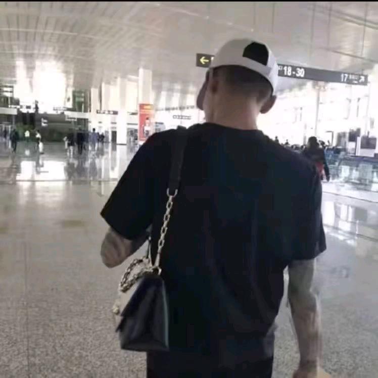 一百万.