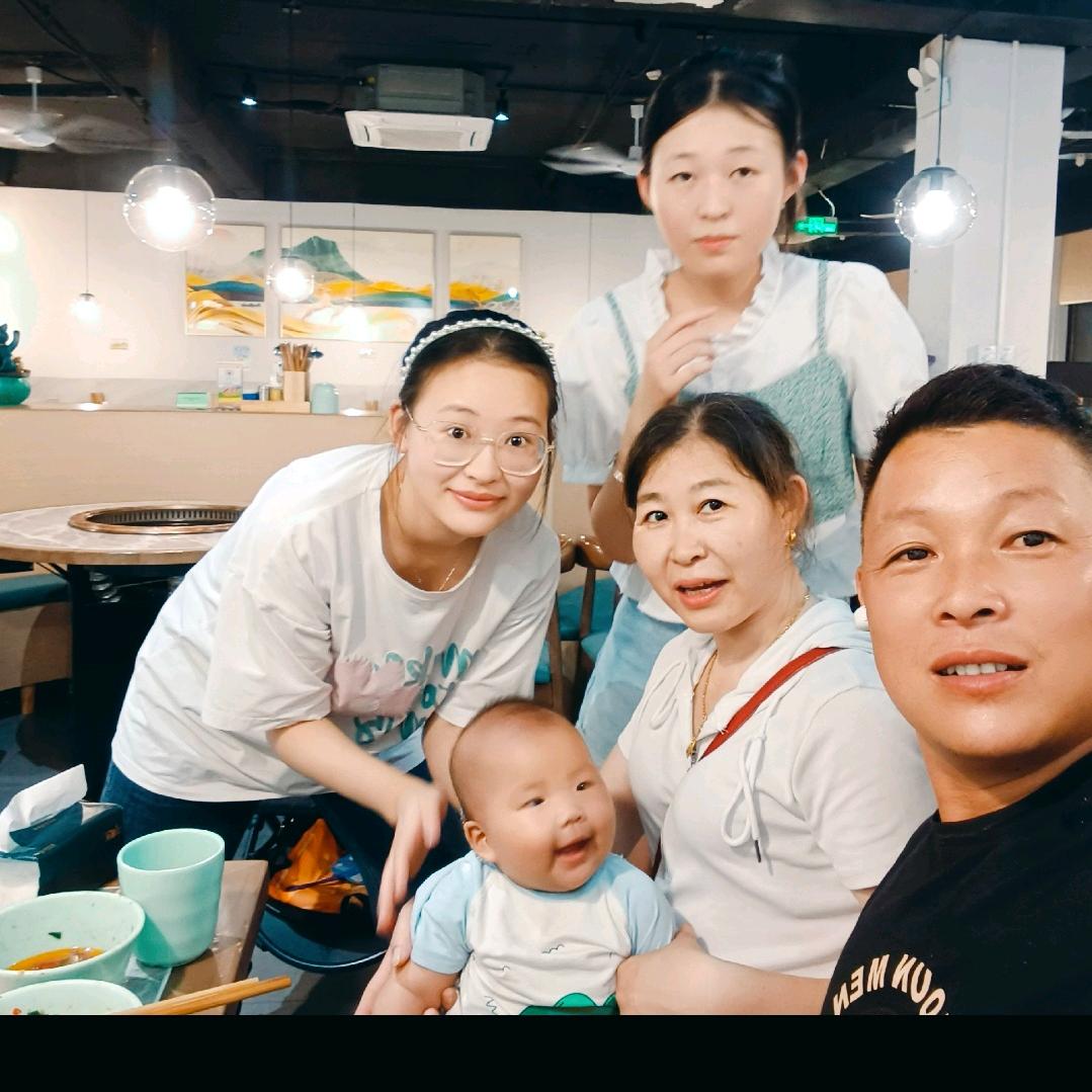 荣哥，卖登峰部门，锋窝板铝扣板吊顶，