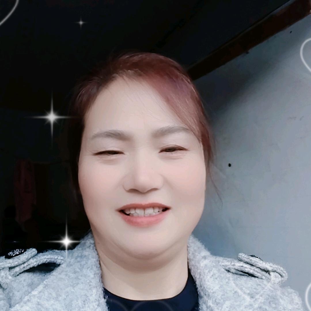 秦英英