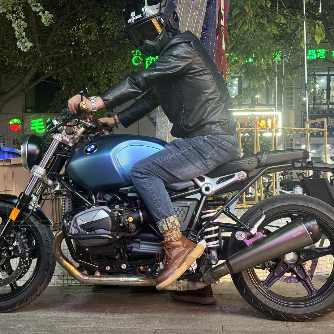 @重机大叔🏍Mr羅