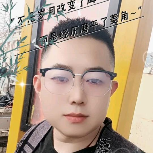 时光淡了回忆🫰