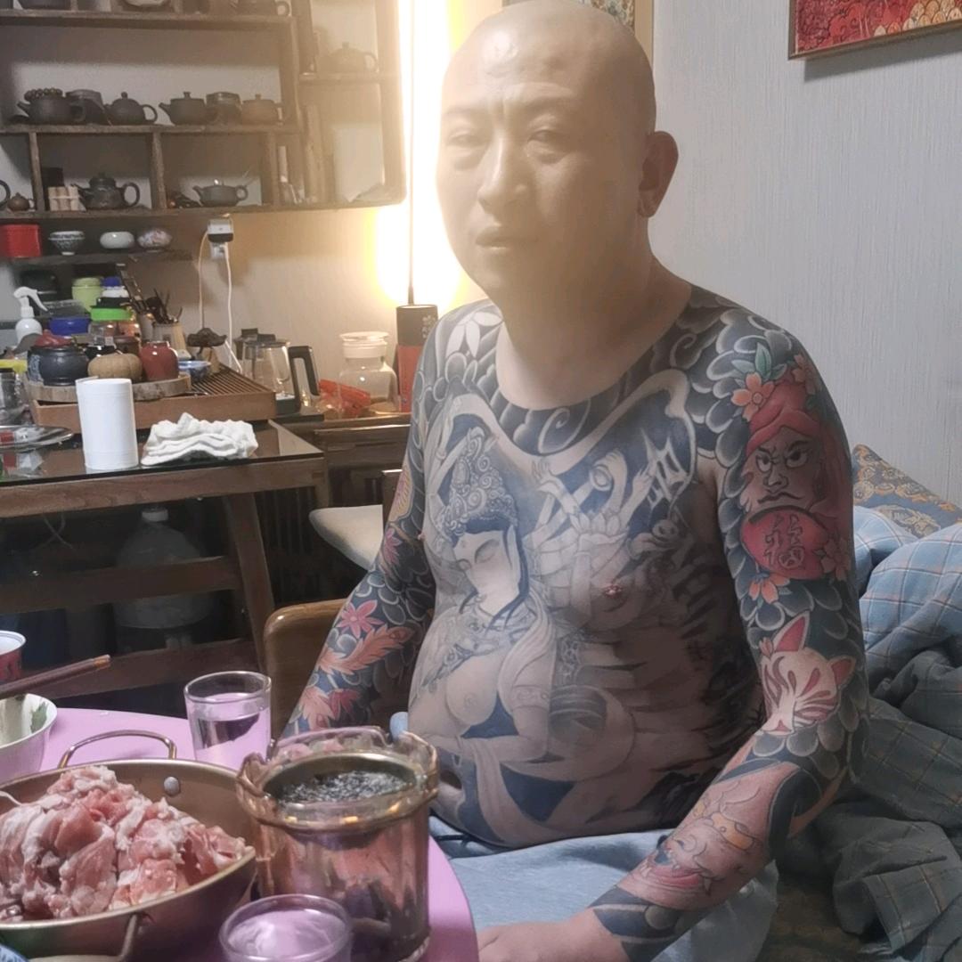 天津小伟