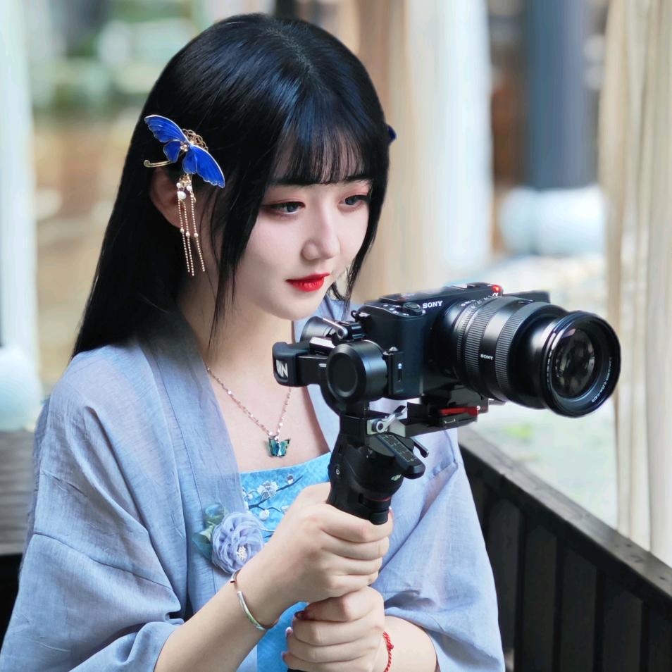 筱凉同学📸