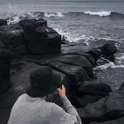 寒冬不迎雨