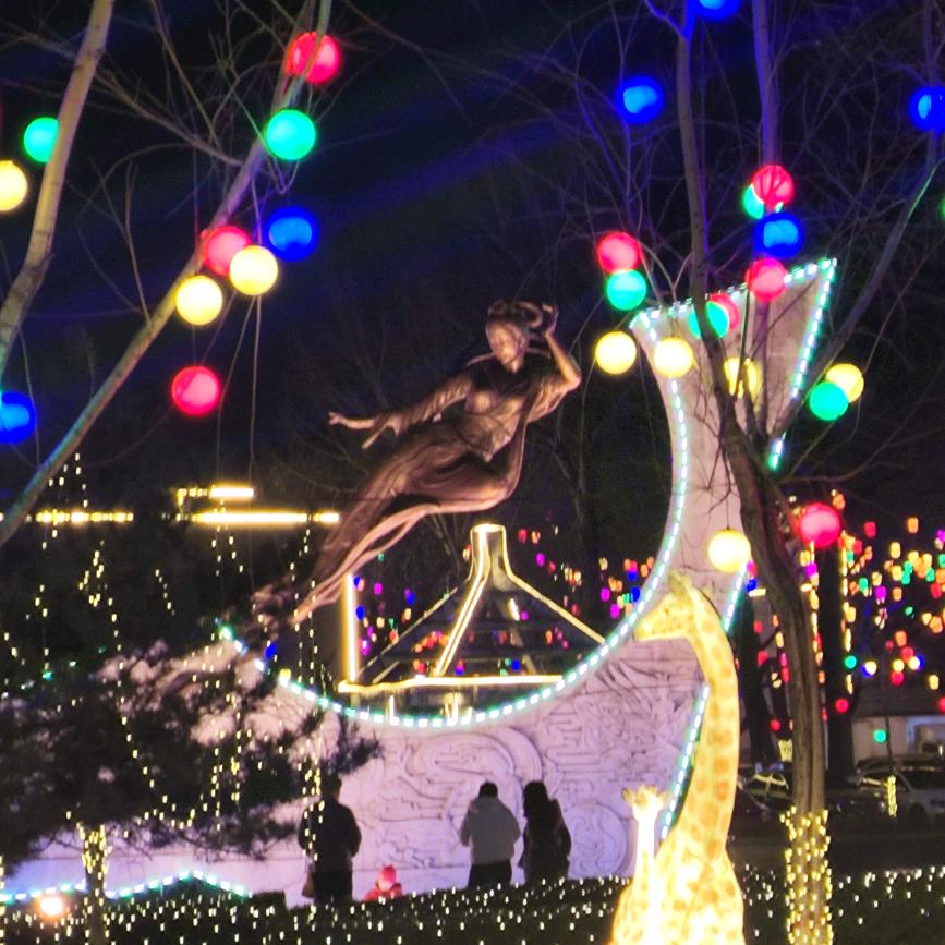 上马，春雷商店