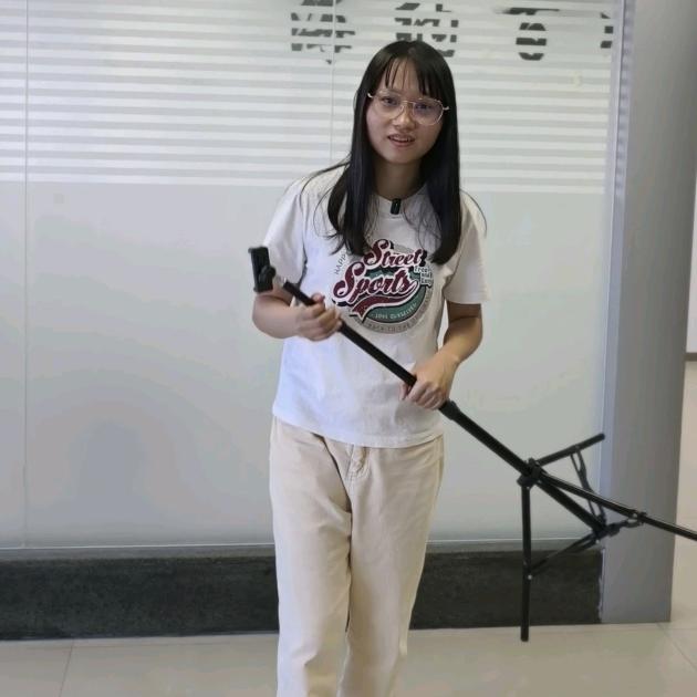 跨境冰姐五音不全