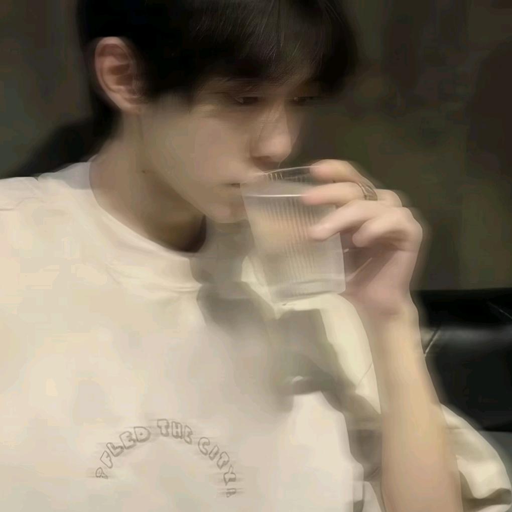 ⸝⸝ ᷇࿀ ᷆⸝⸝