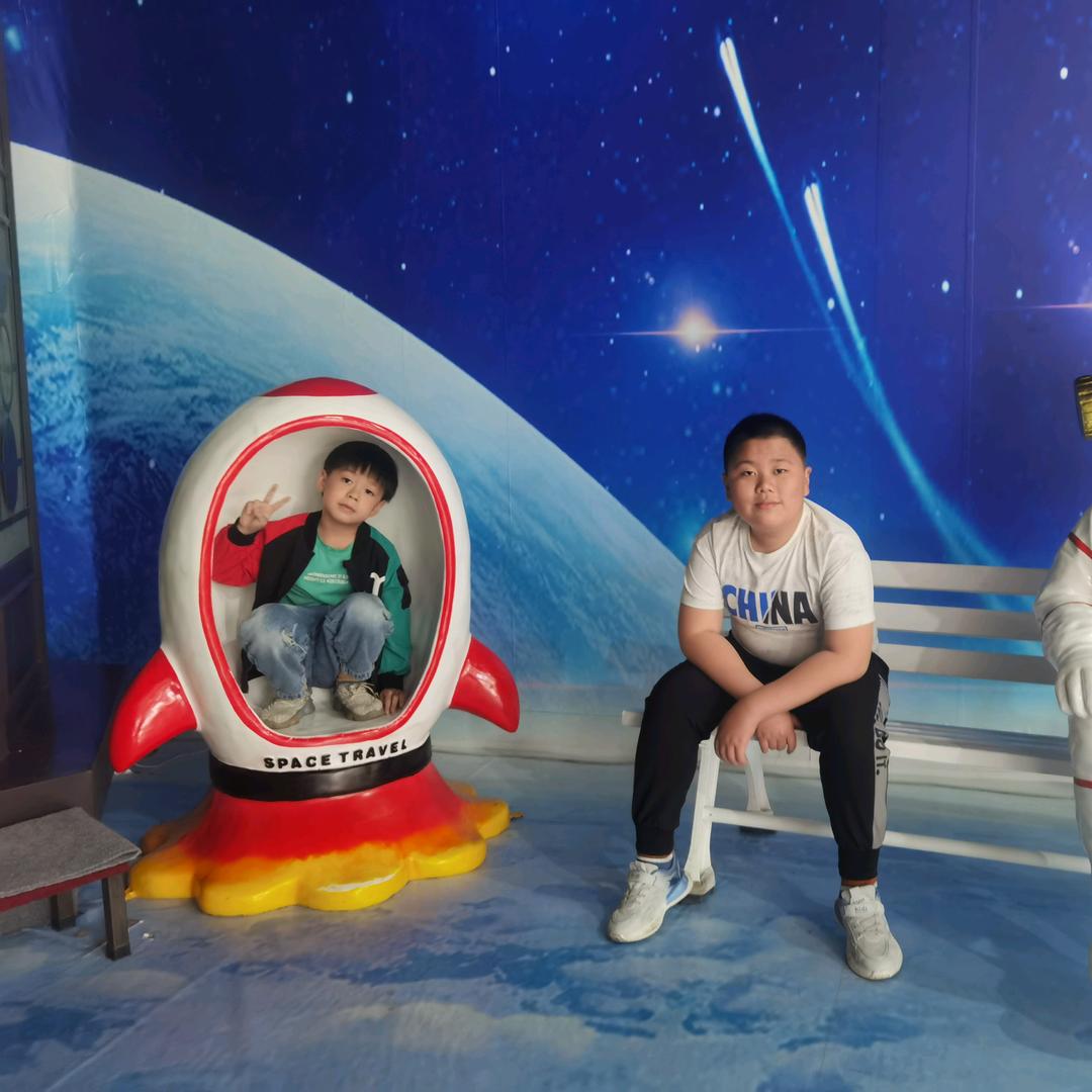 摇钱树的姚ಠ_ಠ