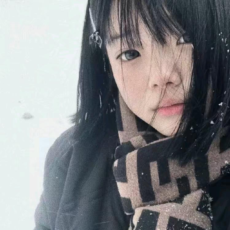 ^小9