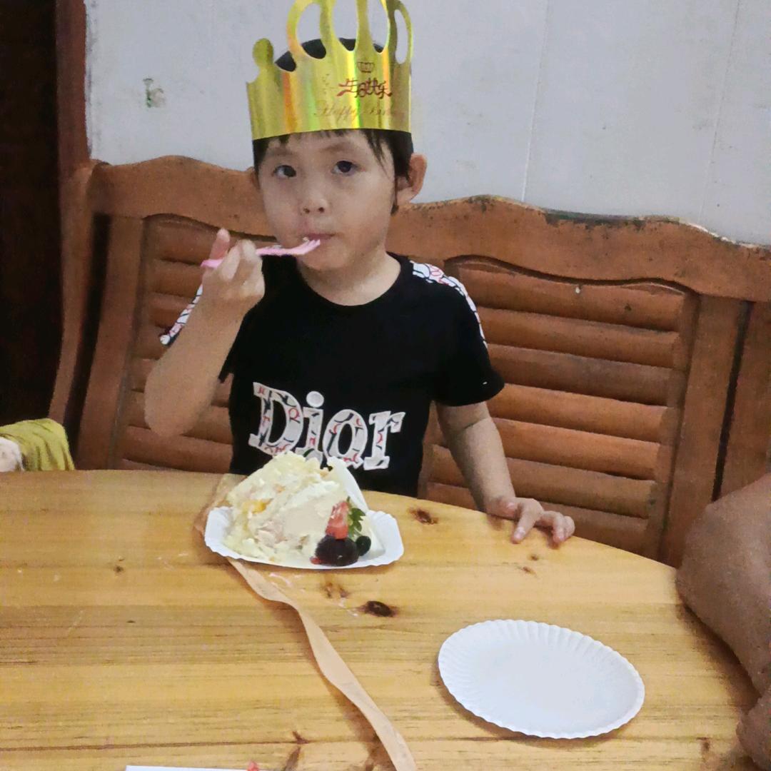 平凡的朱(●—●)