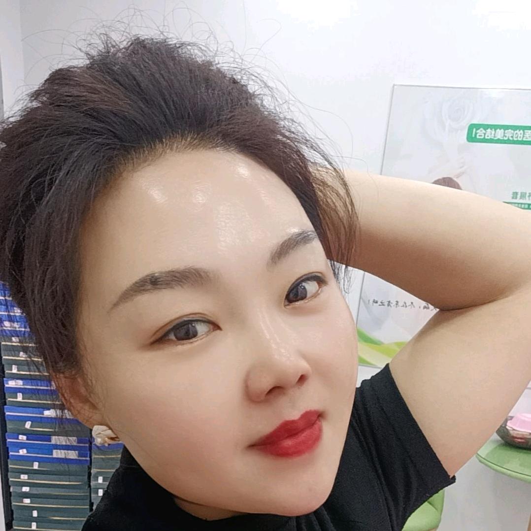 东方之昕 张亚红