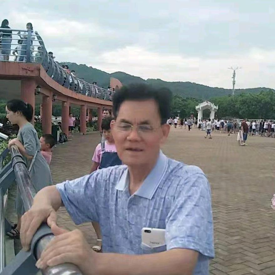 贺丁明