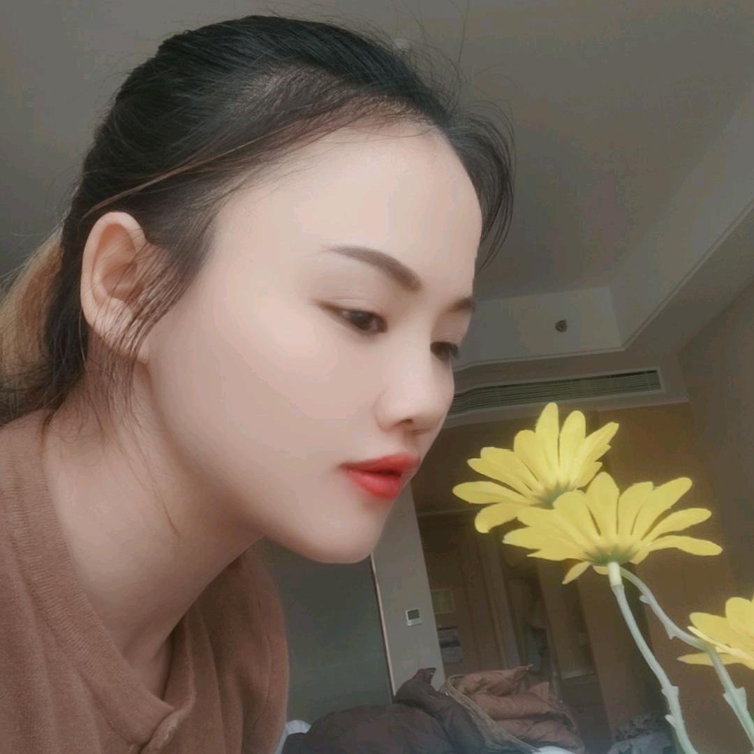 隆林宝马男装～小琴