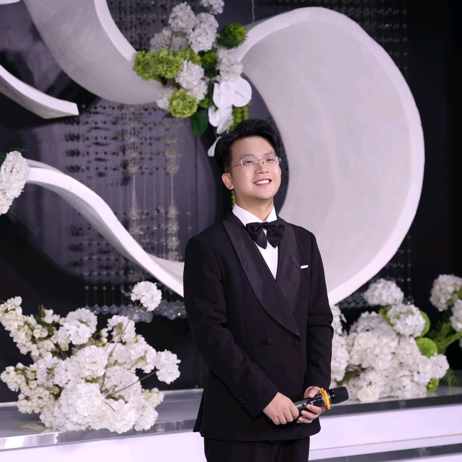 主持程全的婚礼日记