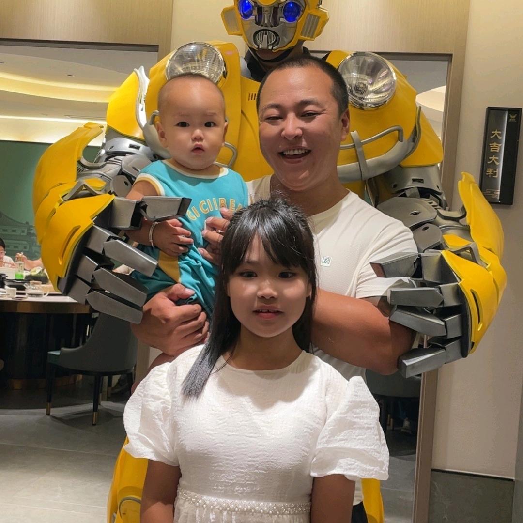 ヽ(爱´🎤∀成‘)ノ