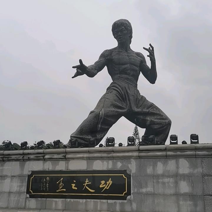 我是谁(单)