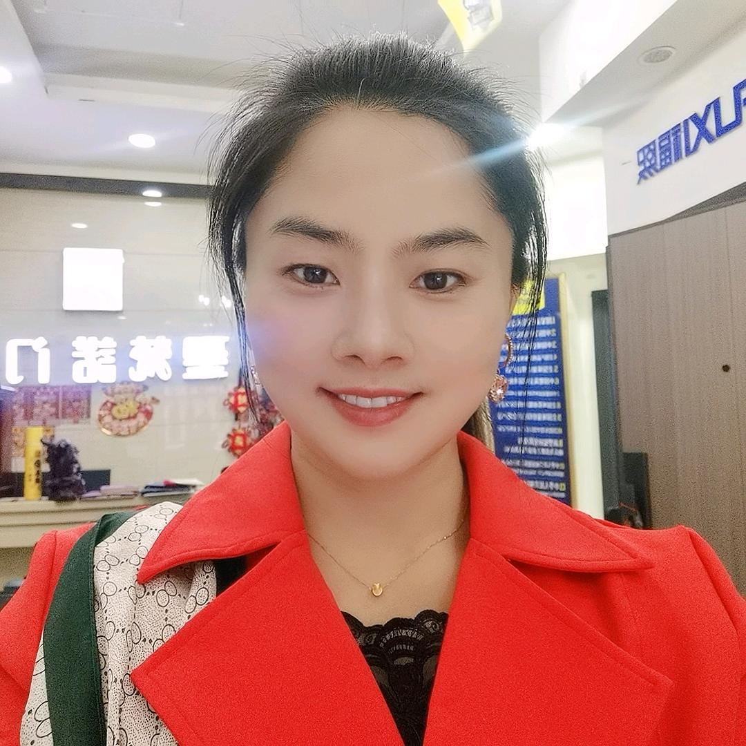 双峰卡得罗门窗·佰耀楷尚装甲门·福熙莉哈