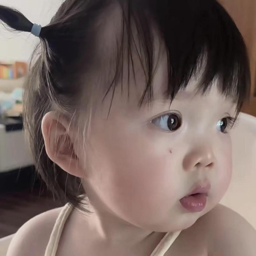 蓝哲爱睡觉