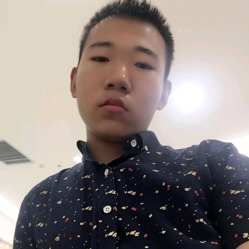 小小的男孩