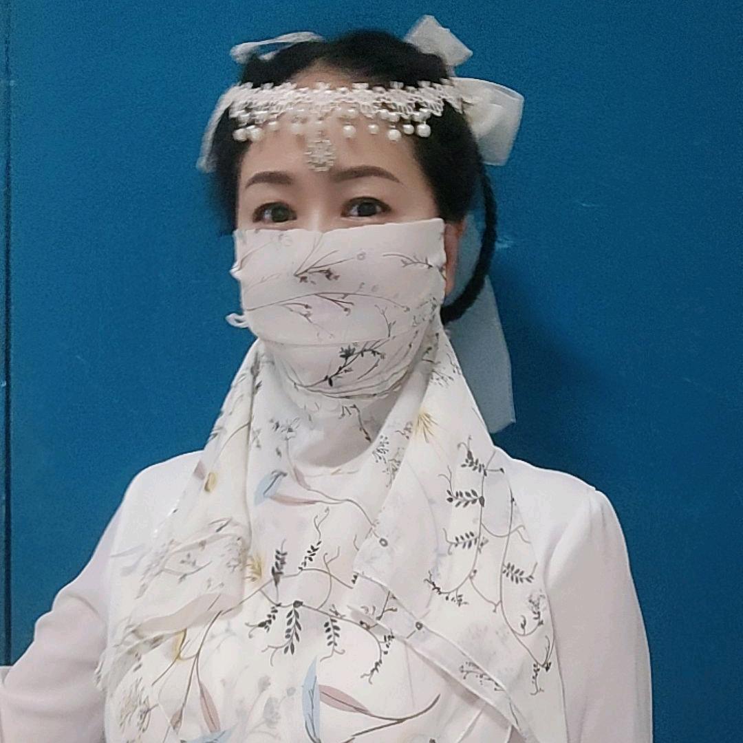 半年后的小龙女