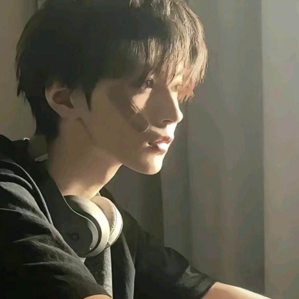 晚风吹过云暮