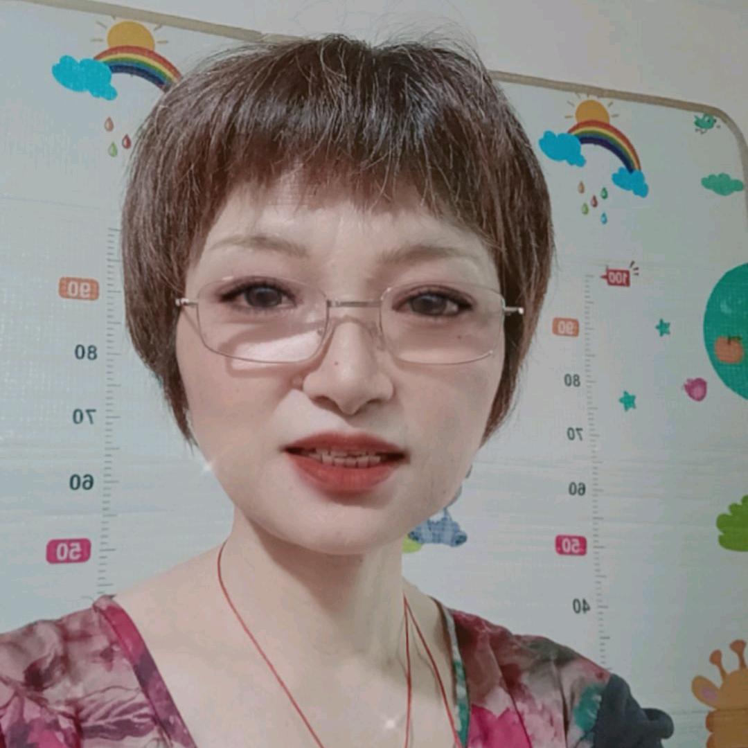 团子姐每天下午13：30直播