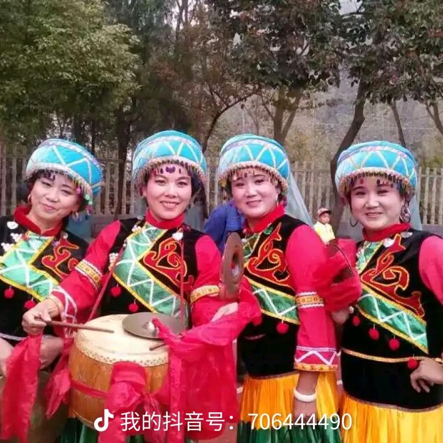 阿英姐姐 双胞胎阳戏剧团