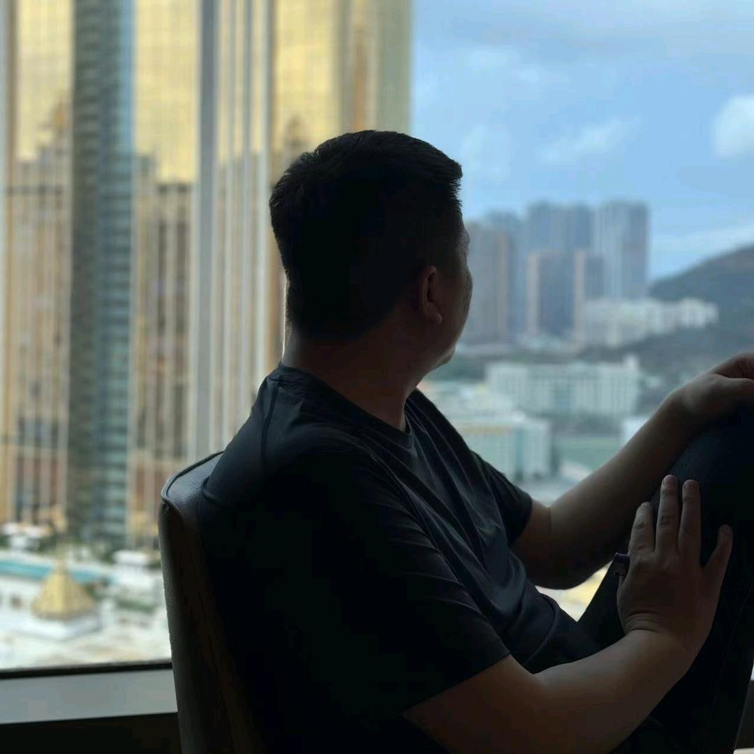 奋斗的小董