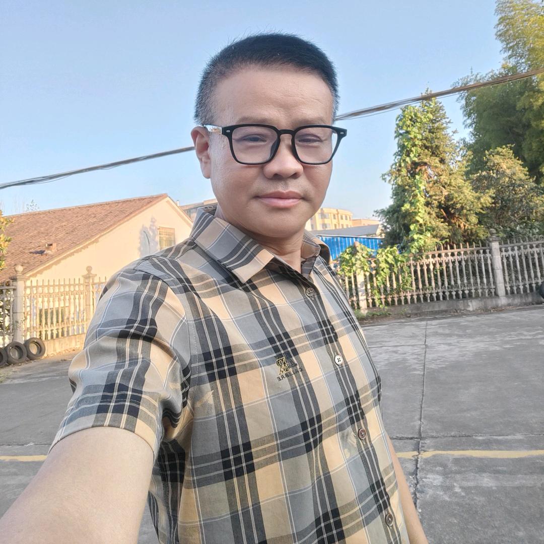 运华驾校  邱彩农教练