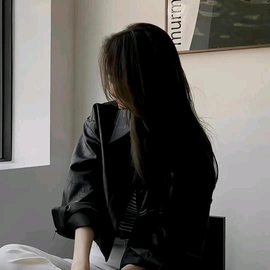 小何的ᴵᵒᵛᵉ打水漂