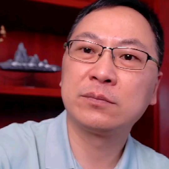 包文龙