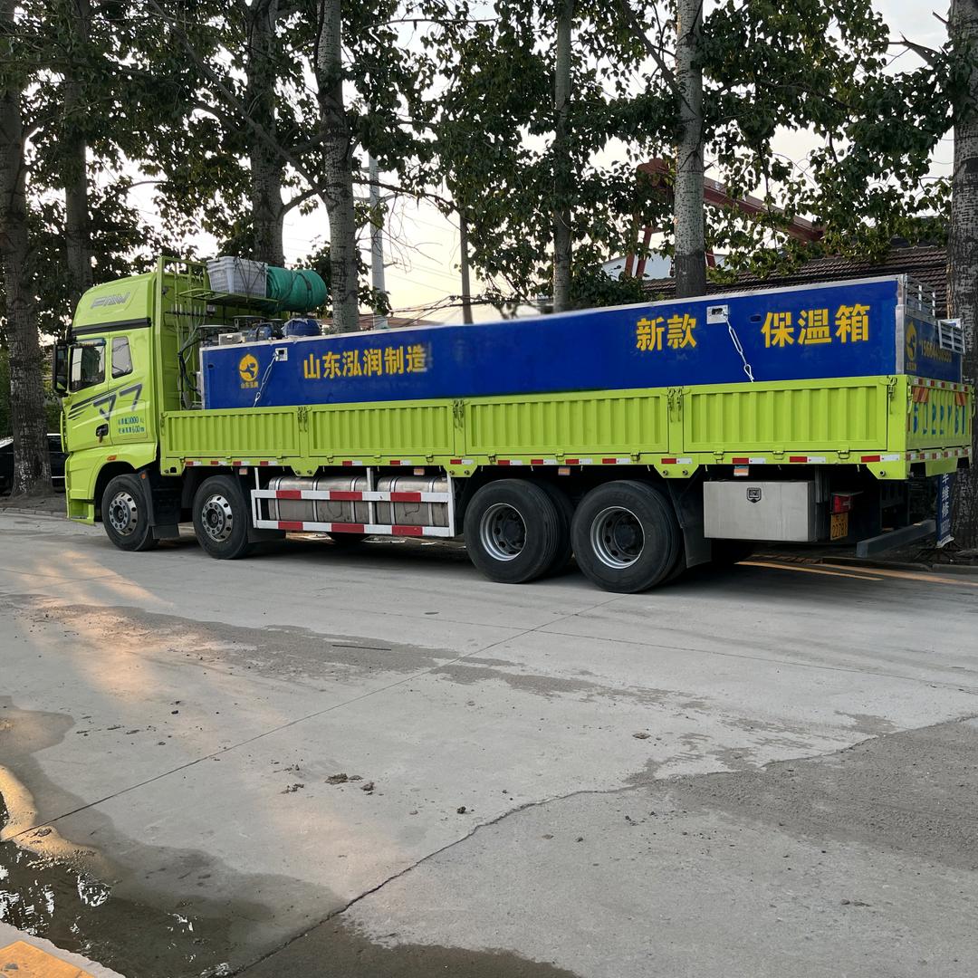 山东泓润鱼箱  营销总监飞哥