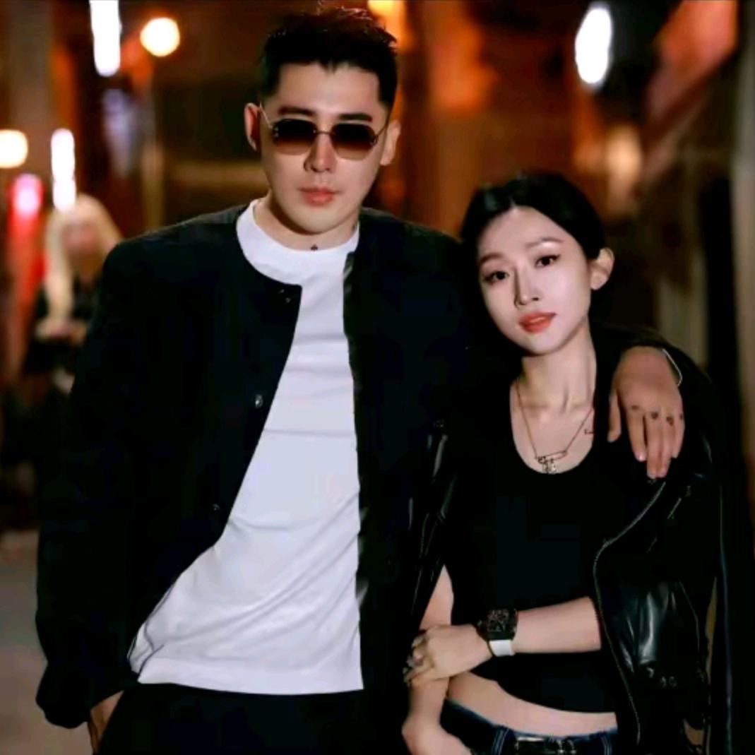 杨圣坤穿搭分享