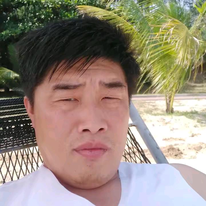 60  150挖机韩瑞雪