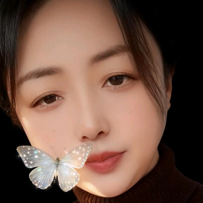 我有两个皮夹克