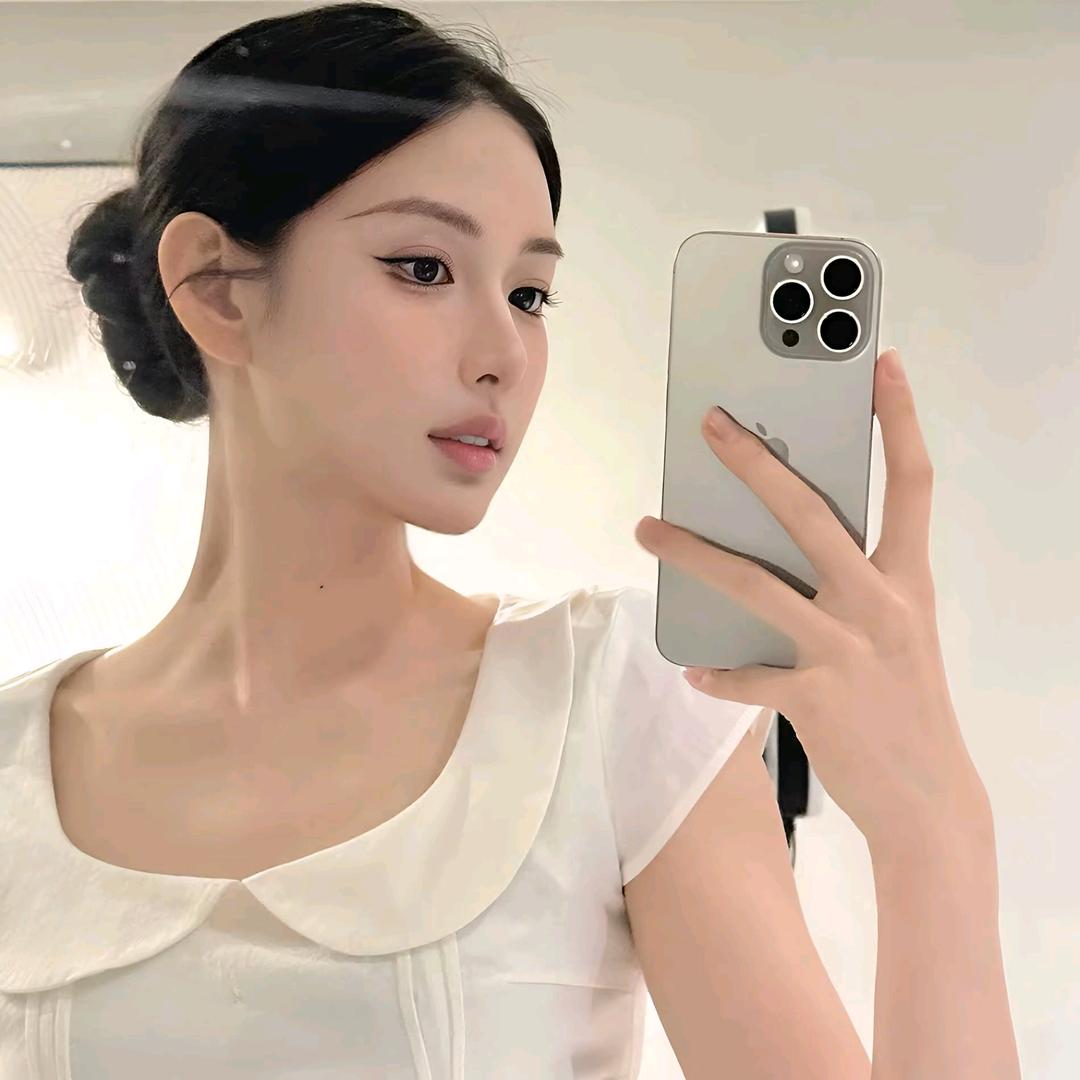 ℍ𝕖𝕝𝕝𝕠^