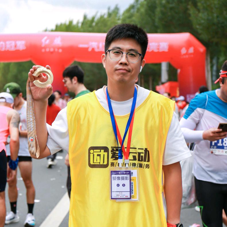 奔跑的罗辑