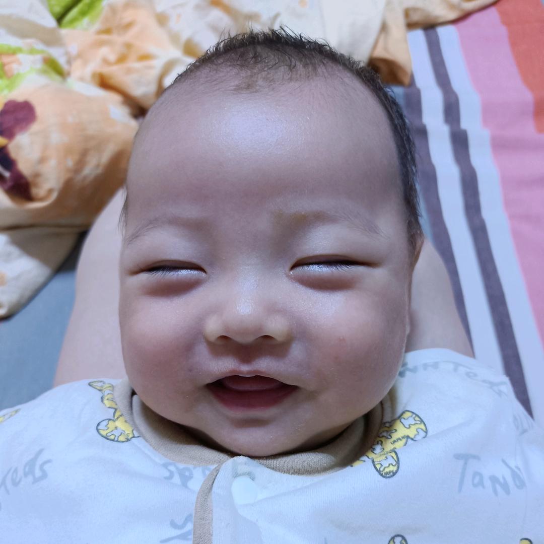家有俩宝贝