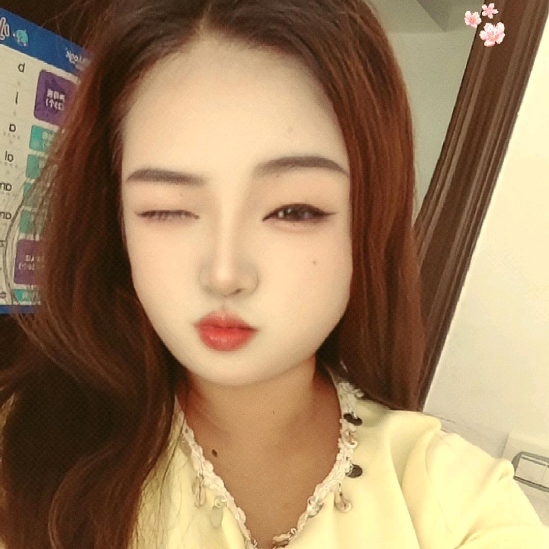 别嘲笑   胖 女 孩