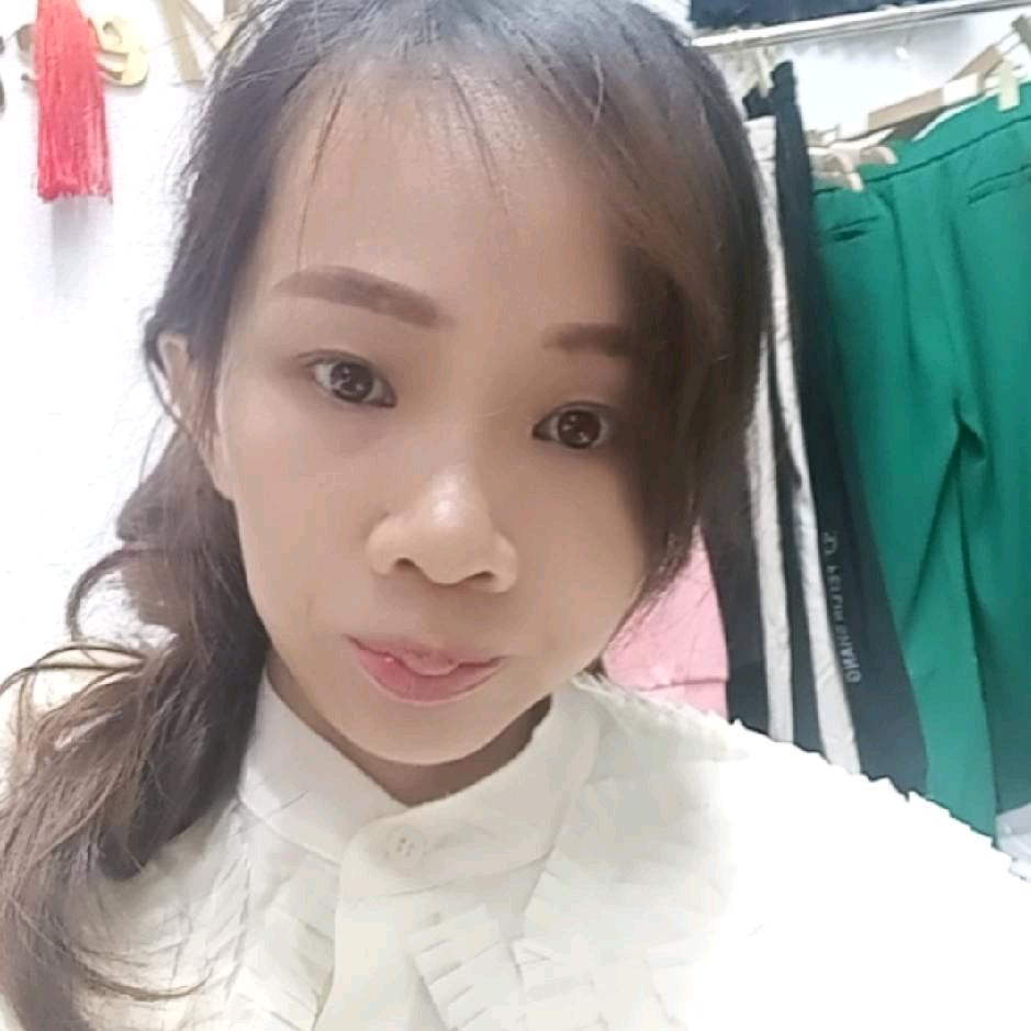 魅力女装小兰