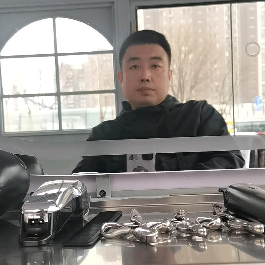 重操旧业(美发人)