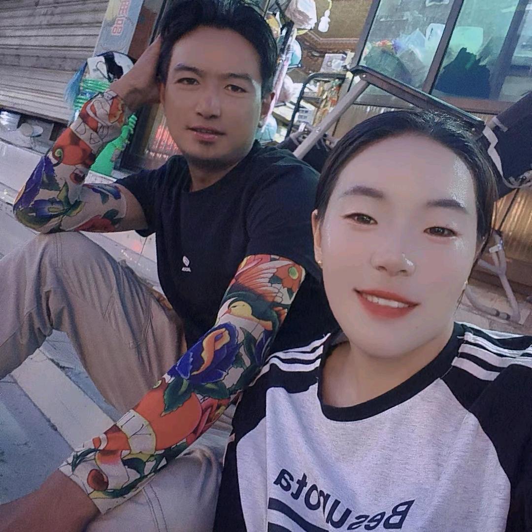 德央《乐杰桑布》店铺
