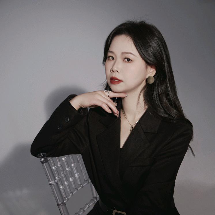 丽子👑婚礼跟妆