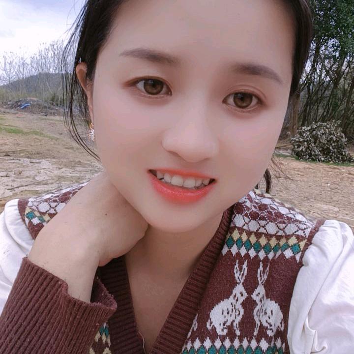 慧慧.