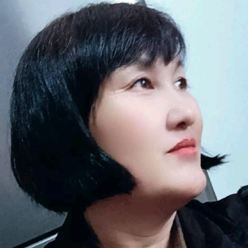 平凡姐首播早上5.20