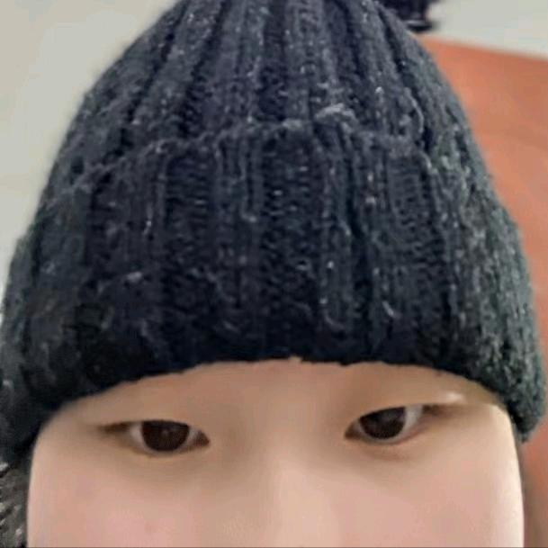 帅气bi人大学生