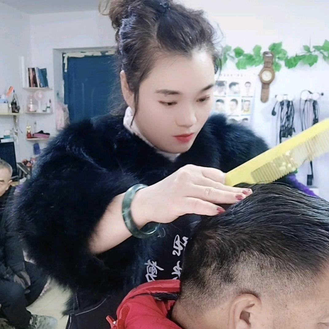 泗县发型师琳姐5元快剪
