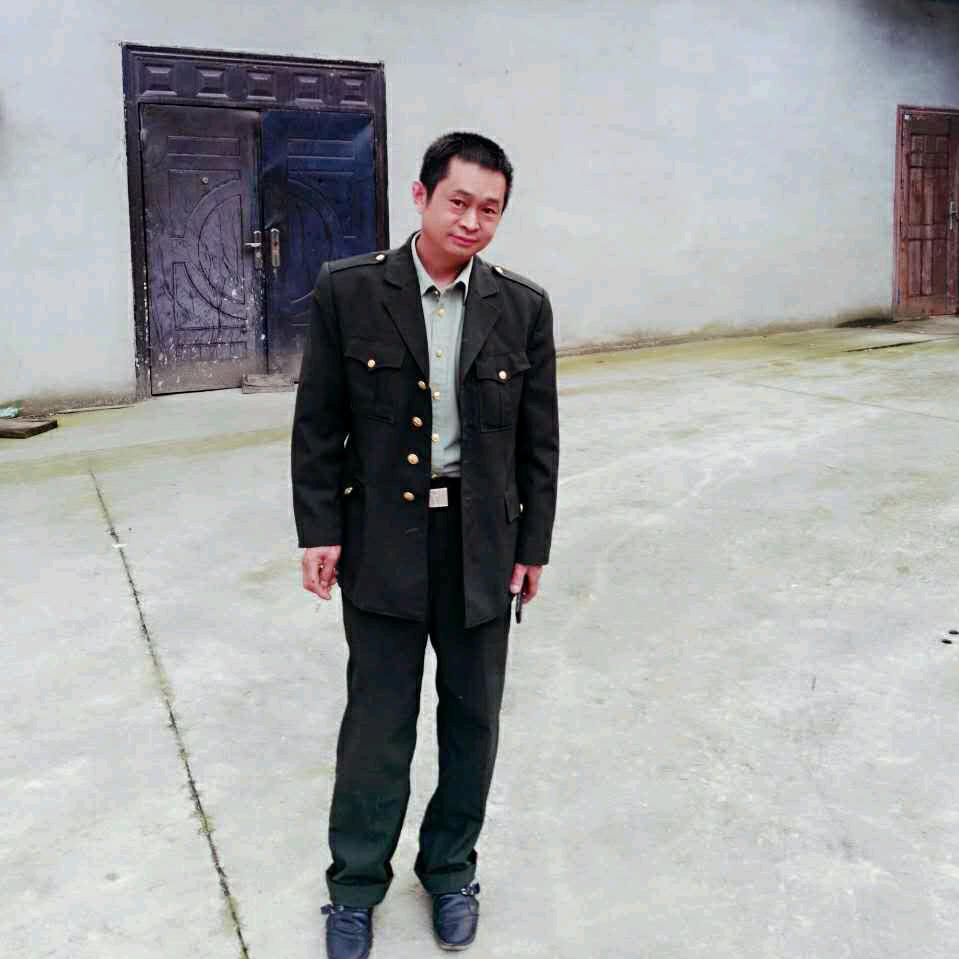令狐荣辉