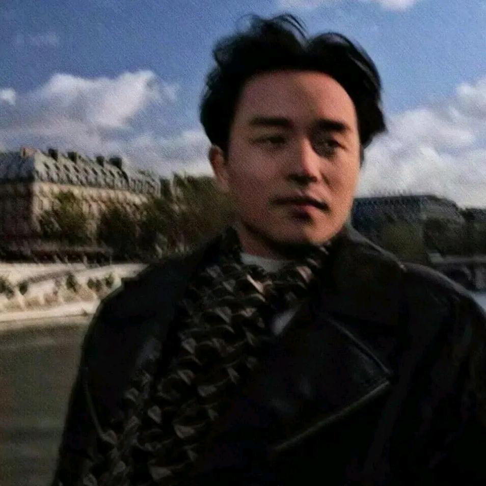 觉觉的黑粉头子