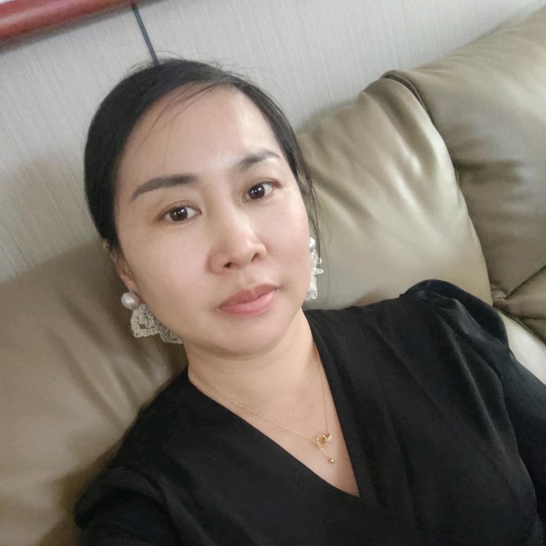 英子